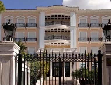 Το Ίδρυμα Ιωάννη Σ. Λάτση προσφέρει 5.000.000 ευρώ στους πυρόπληκτους